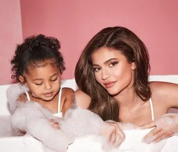 Kylie Jenner y Travis Scott se convirtieron en padres por segunda vez