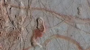 NASA afirma que la luna Europa de Júpiter contiene condiciones para vivir