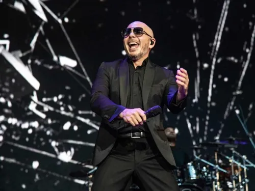Pitbull estrena canción benéfica para ayudar a combatir el coronavirus