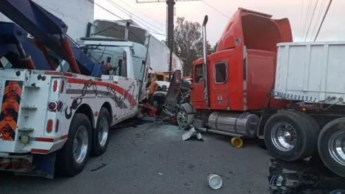 Era agente vial el muerto en la autopista en accidente de trailero