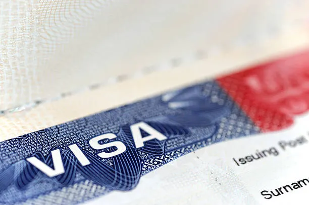 EE.UU. revoca visas a más de 50 políticos mexicanos en ofensiva contra el narco, afirma Reuters