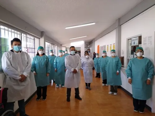 Beneficia jornada de salud visual a 74 derechohabientes de Teziutlán