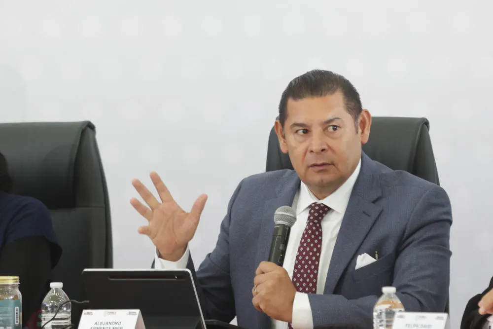 Gobierno de Puebla abrirá comedores y albergues para migrantes en Estados Unidos ante redadas