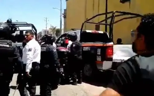 Detienen y golpean a reportero de El Sol de Puebla durante operativo en Texmelucan