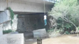 Joven se suicida para demostrar a su novia cuánto la amó