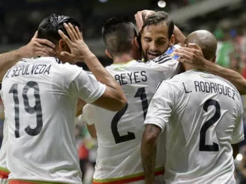 México avanza a cuartos de Copa Oro