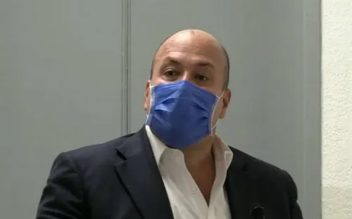 Confirma Alfaro que exfuncionario acusado de abuso infantil sigue preso