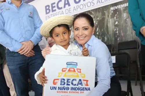Impulsa Dinorah López de Gali la educación de la niñez indígena