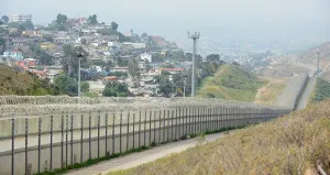 Trump afirma que los mexicanos pagarán el muro fronterizo mediante un reembolso
