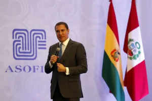 Transparencia tiene que ser adoptada por los funcionarios: Moreno Valle