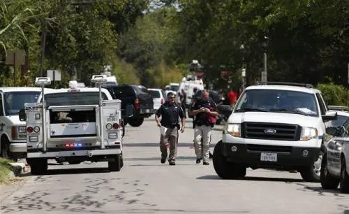Cinco muertos y un herido en una casa en Texas, tras tiroteo