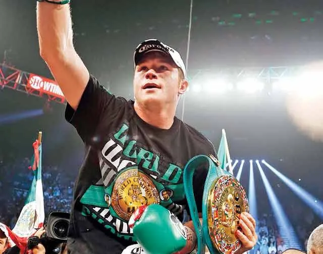 Saúl ”Canelo” Álvarez arrasó con Josesito López