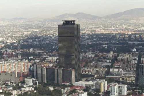 SCJN ordena indemnizar a víctimas de explosión en la torre de Pemex