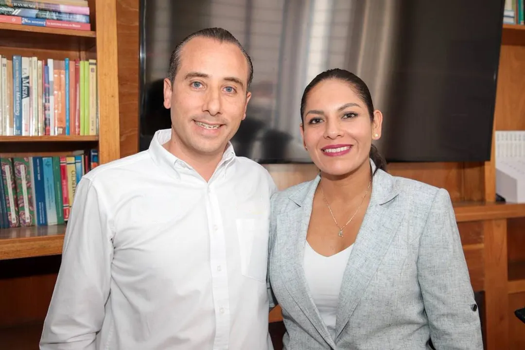 Mario Riestra y Lupita Cuautle