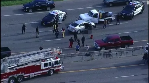 Nuevo tiroteo en autopista de Houston deja dos muertos