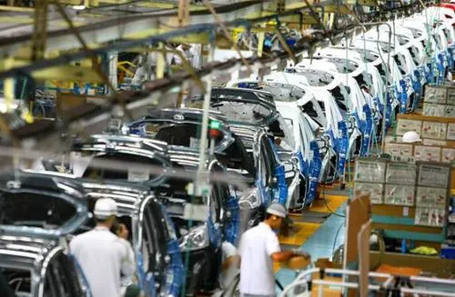 Producción y exportación automotriz consolida a México ante el mundo: AMIA