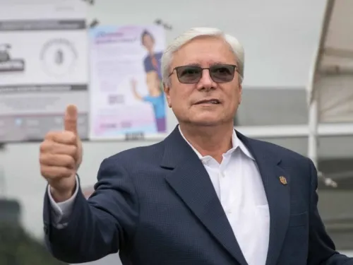 Jaime Bonilla se declara ganador en Baja California