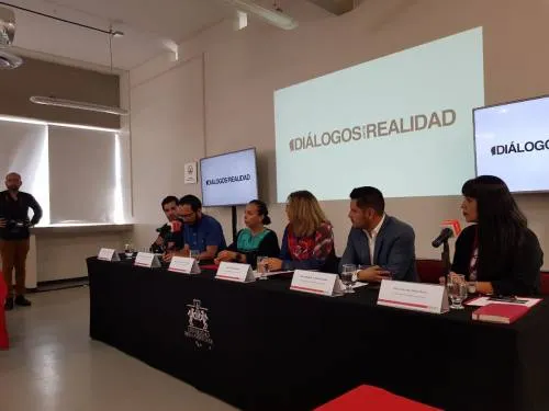 Presentan la serie Diálogos con la Realidad titulada “IberoCom: Comunicar en tiempos transmedia”