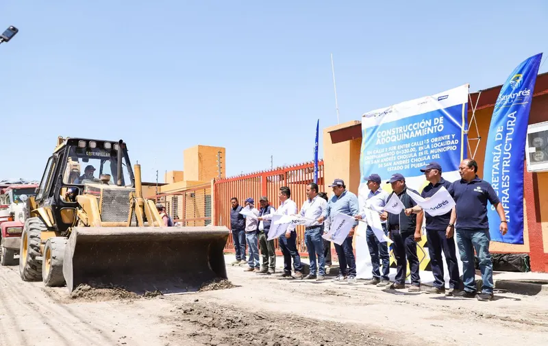 Arranca Ayuntamiento de San Andrés Cholula con adoquinamiento en calles de la cabecera municipal
