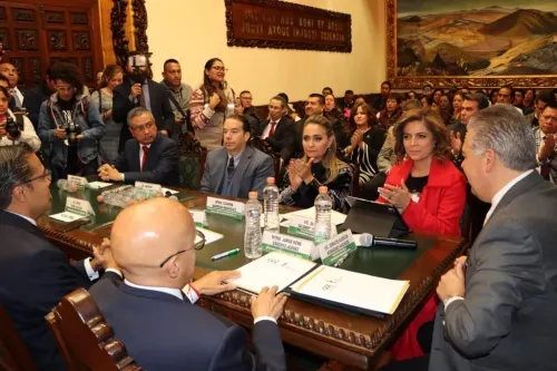 Firman convenio por la ética y estabilidad laboral en Puebla