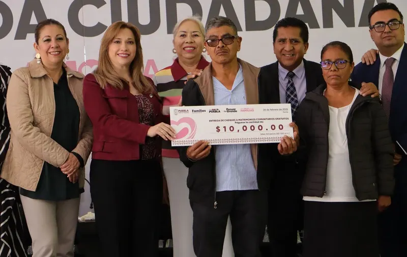 sedif-pue-sillas-de-ruedas-cheques-parejas-matrimonios-colectivos