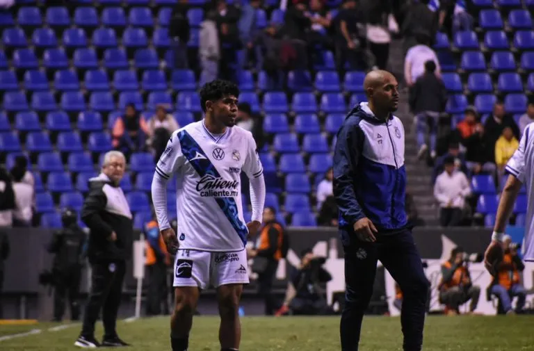 Puebla debería ganarle al Cruz Azul en la mesa