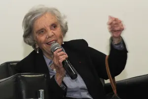 Se debe valorar a la mujer: Elena Poniatowska