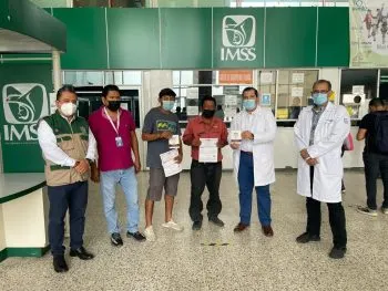 IMSS afilia a los dos primeros trabajadores guatemaltecos en Chiapas