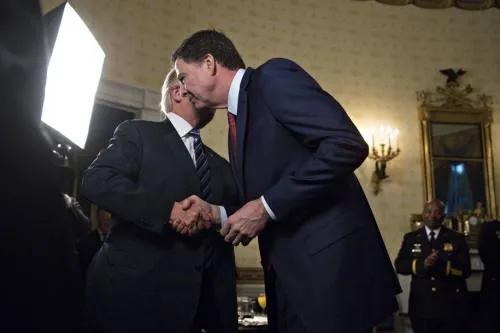 Trump despide a James Comey, director del FBI