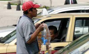 En la informalidad, seis de cada 10 mexicanos: STPS