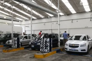 Todos los verificentros deben estar abiertos: Riestra