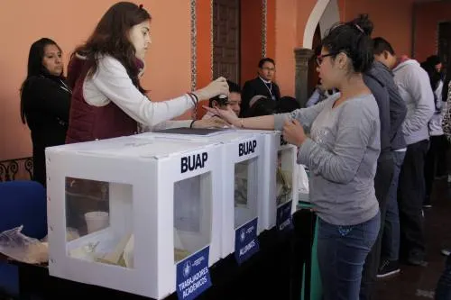 Comienza votación en la BUAP para elegir a quien fungirá como rector para el periodo 2017-2021