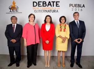 Con éxito se realiza el debate entre candidatos: IEE
