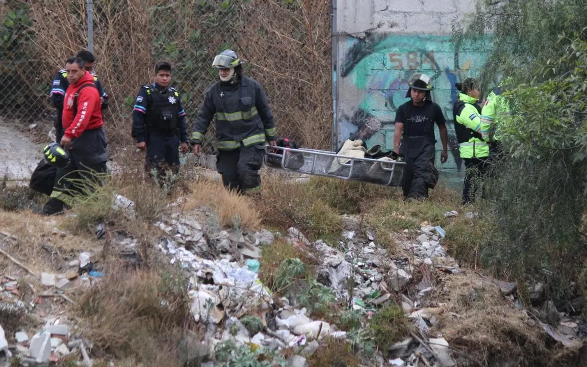 Hombre cae de barranca San Pablo Xochimehuacán