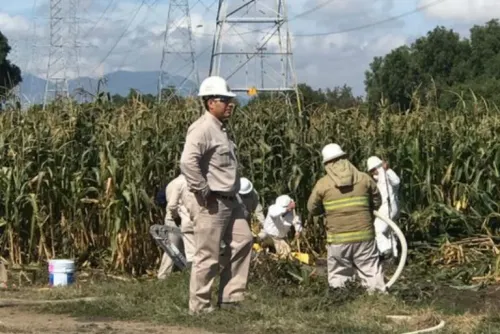 Controlan fuga de combustible en Acolman, Estado de México