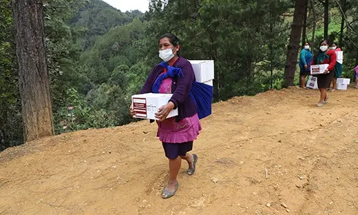 Entrega SEDIF más de 36 mil apoyos alimentarios en comunidades indígenas