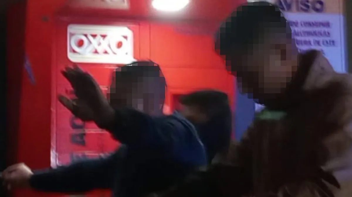 Detienen a tres policías municipales por lanzar disparos en estado de ebriedad en Bosques del Pilar