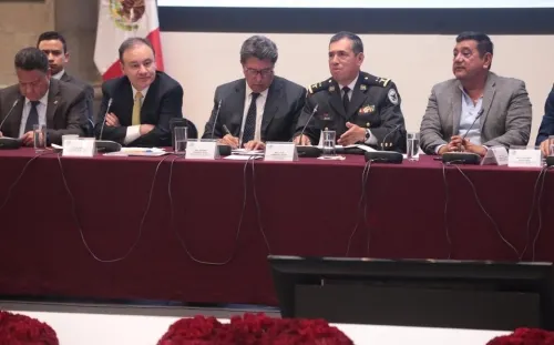 Tras ataque a bar de Veracruz, Durazo busca poner orden a giros negros