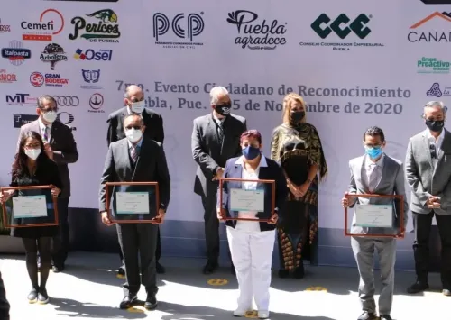 Reconoce CCE a médicos por su trabajo en la pandemia