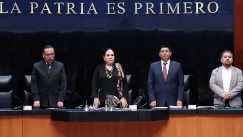 Guardan senadores minuto de silencio en memoria de víctimas asesinadas en Xalmimilulco