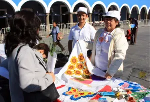Acerca San Pedro Cholula a juntas auxiliares apoyos a mujeres