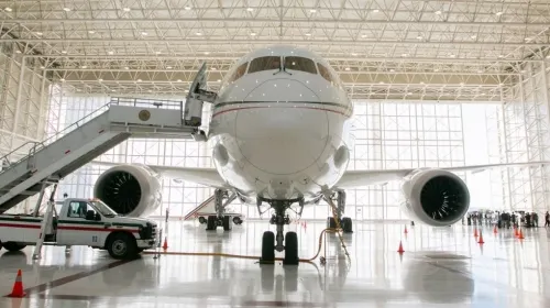 Avión presidencial regresará a México para buscar comprador