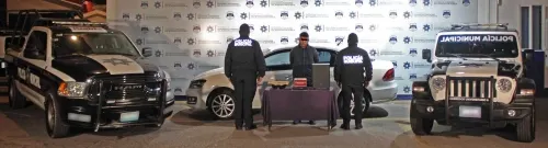 Recupera Policía Municipal de Puebla un vehículo robado; detienen a una persona