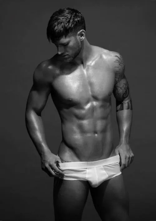 #MartesDeChicos, deléitate con el sexy modelo Valentin Benet