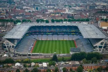 NFL jugará por primera vez un partido de temporada en Irlanda en 2025