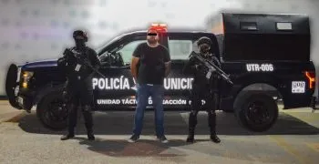 Policia municipal detuvo a hombre en posesión ilegal de un arma de fuego en Bosques de San Sebastián