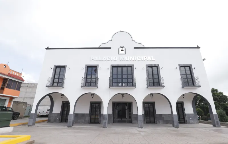 Preside Céspedes Peregrina inauguración de la nueva presidencia municipal de Domingo Arenas