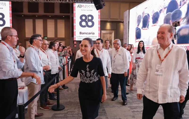 sheinbaum-88-convencion-bancaria-abm