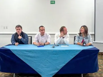 “Incubadora de Líderes del Futuro”: Impulsando una Nueva Generación de Jóvenes Comprometidos con la Democracia