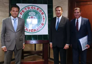 Moreno Valle sostiene reunión de trabajo con director de Pemex